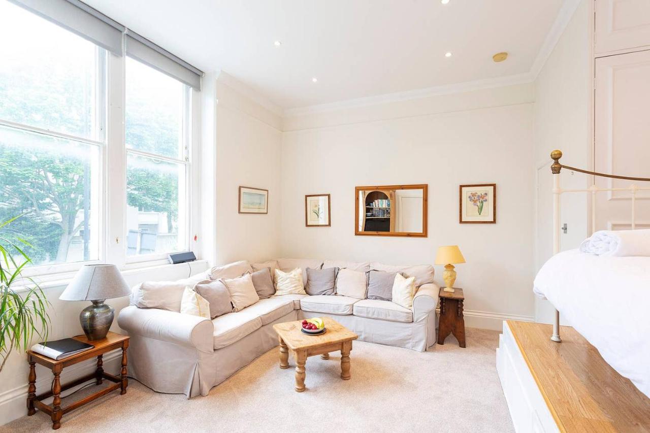 Charming Studio Near Clapham Common Apartment London Bagian luar foto