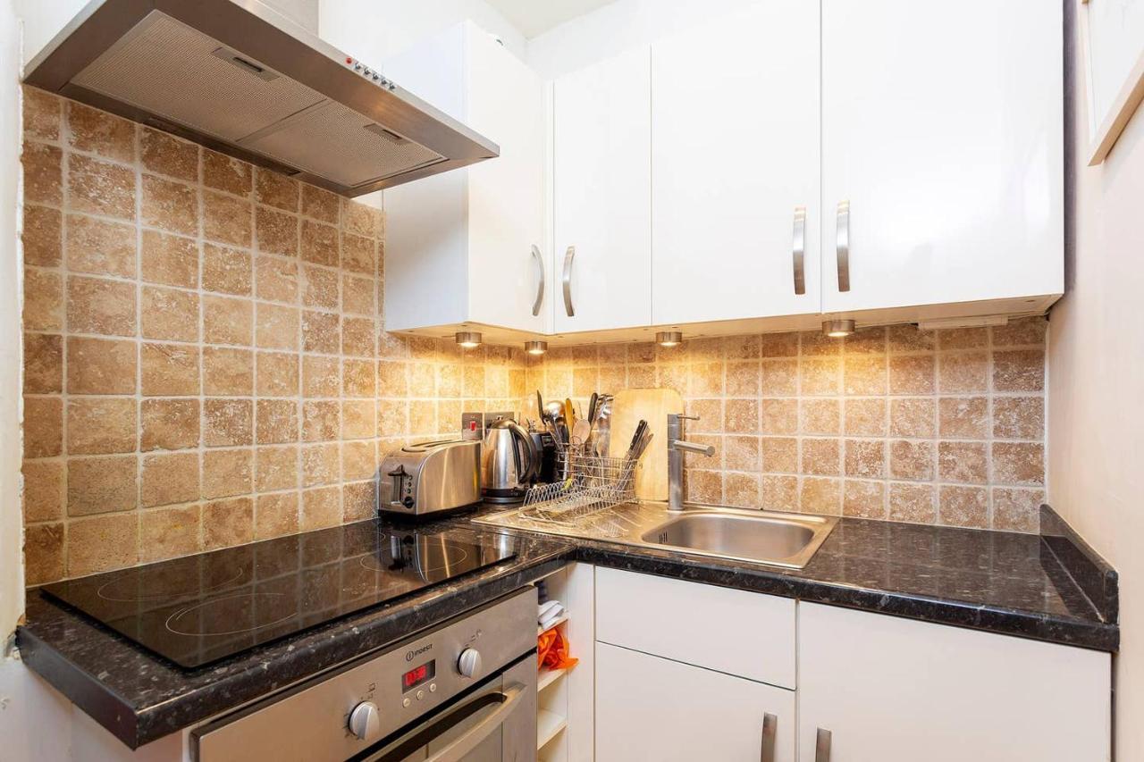 Charming Studio Near Clapham Common Apartment London Bagian luar foto